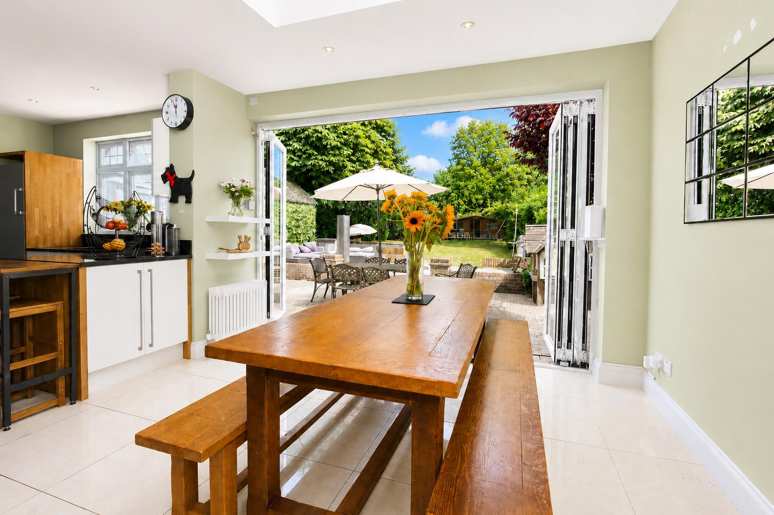 5 bed property in Smitham Downs Road, Purley
